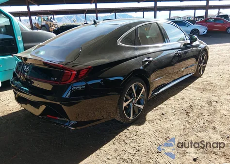 2021 Hyundai Sonata Sel Plus z USA, uszkodzony, nr VIN 5NPEJ4J28MH066038